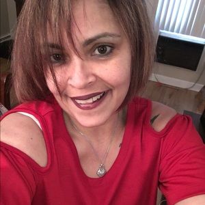 Meet your Posher, Nilsa